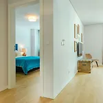 Lsa Liberdade By Numa Apartamento *