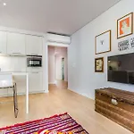 Lsa Liberdade By Numa Apartamento